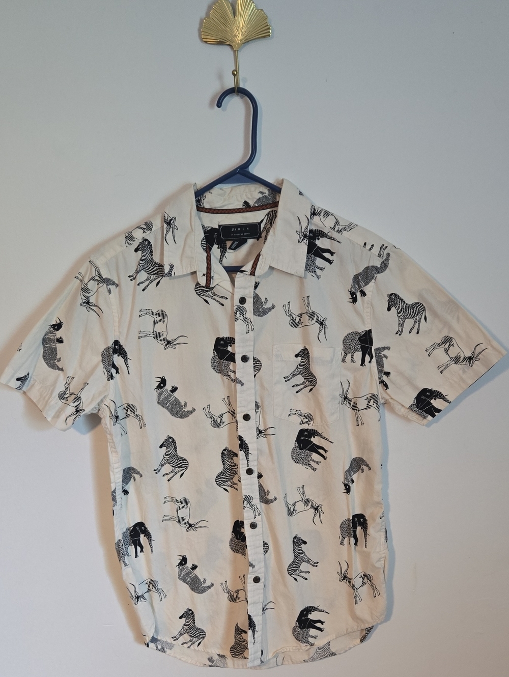 Men's Short-Sleeve Animal Print Button-Down Shirt - White/Black
